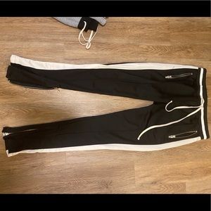 Minimal LA men joggers